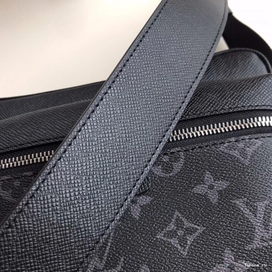 Affordable Vuitton Louis Messenger 0713